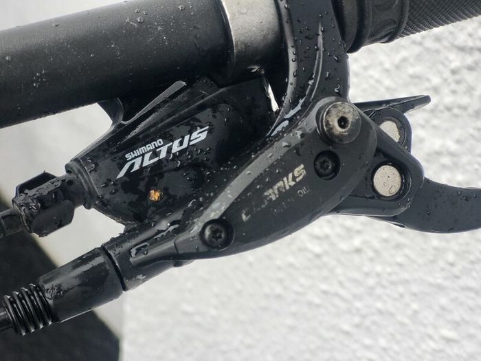 Mountain Carerra Vulcan Oil Disc Brakes No Offers