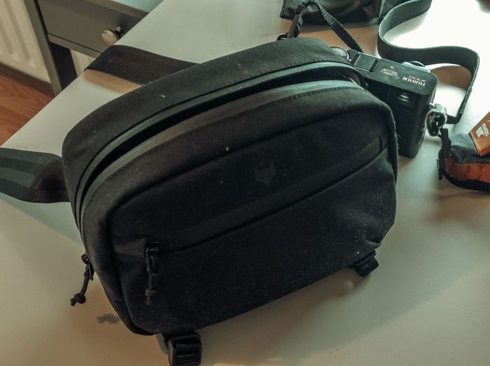 fujifilm X100V APS-C camera
