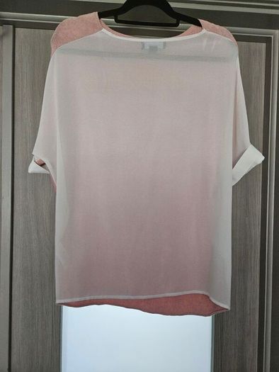Pink and white top