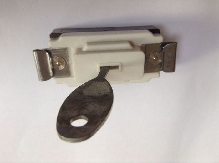 Mk Key Grid Switch, 20amp 2 Way