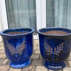 Large outdoor pots