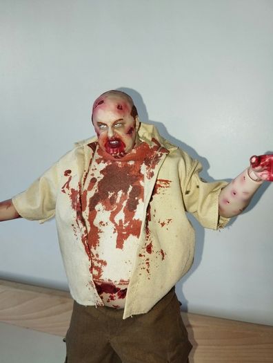 Dead Rising 2  Mort Zombie Action Figure  12 Inch