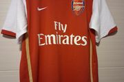 Arsenal Jersey. Official Nike Arsenal Mens Home Jersey From Season 2006 / 2008. Authentic Original From The Time. Not A Modern Day Remake.