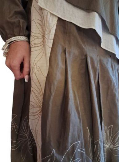 Sfizio Skirt and Jacket Outfit Size 14