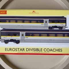 Hornby R3215 Eurostar Divisible Coaches Set