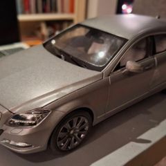 Mercedes Benz - Cls-class Estate 2012 - 1/18 - New In Box