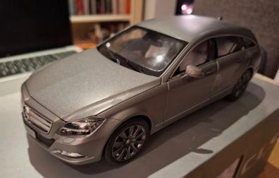 Mercedes Benz - Cls-class Estate 2012 - 1/18 - New In Box