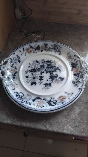 A Selection Of Vintage Platters
