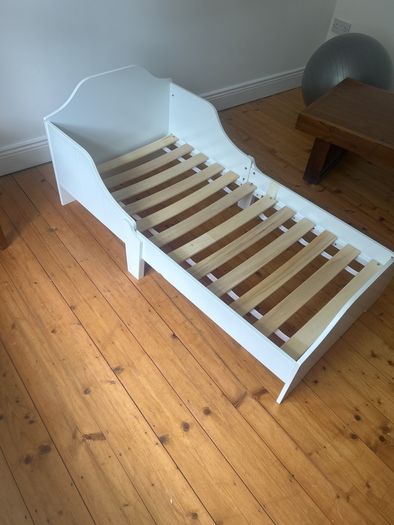toddlers bed