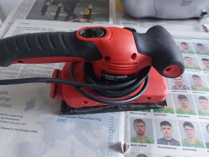 Black & Decker Sander, Model KA320E, working great and in Excellent condition