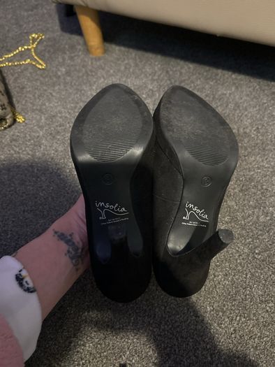 m and s heels