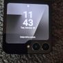 Samsung Z Flip 7 FE Image 5