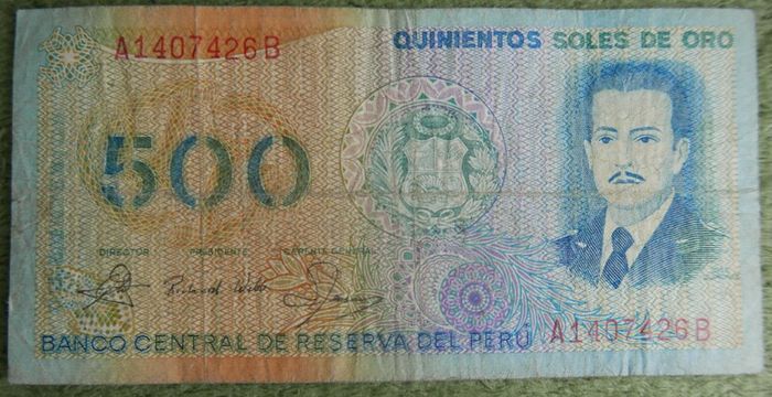 Variety of 10 Different Foreign Banknotes most of Peru