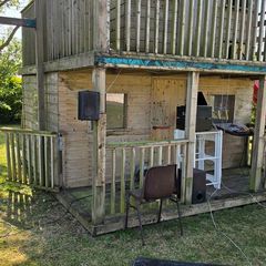 2 Storey Playhouse