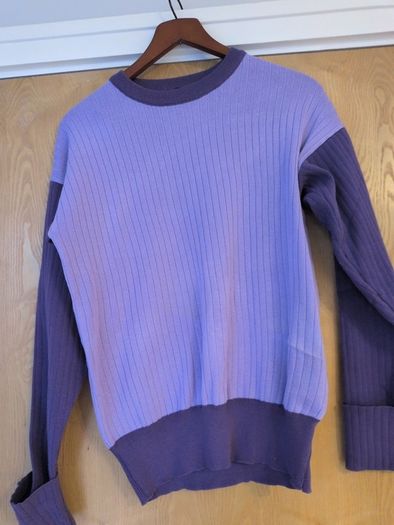 Heartbreak Jumper. S.10- 12. B.N.W.T.