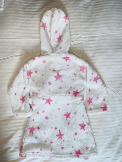 Cosy white dressing gown with pink stars