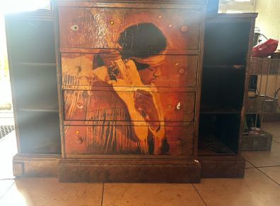 Jimi Hendrix '70's writing bureau.