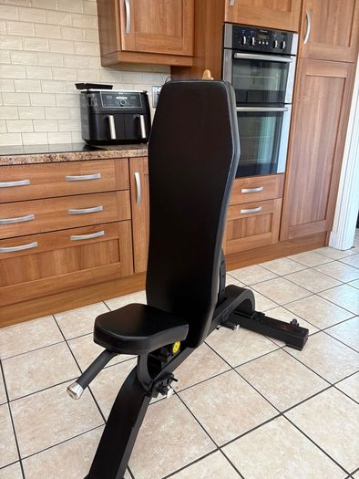 Strengthmax  Pro Series Commercial Weight Bench, Save 350 Euro!!
