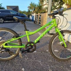 Carrera Abyss Jnr Fit 20 inch wheels