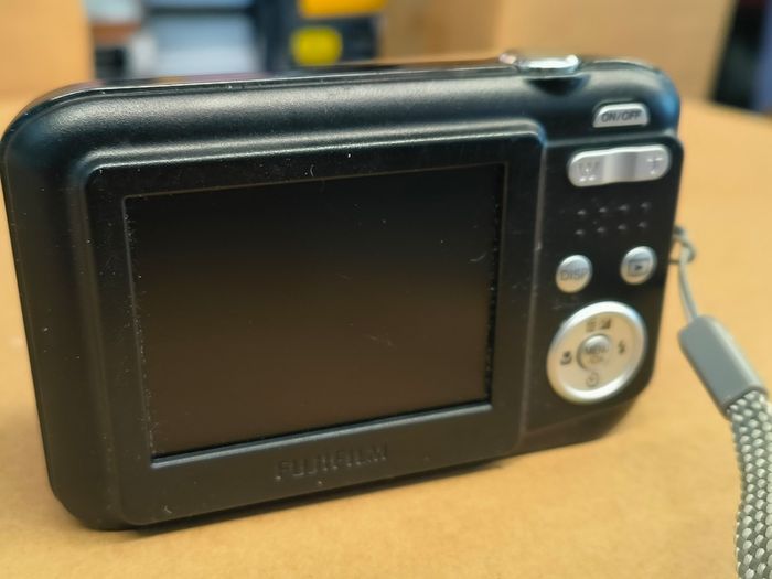 Fujifilm FinePix L55 Digital Camera - Black (12MP, 3x Optical Zoom) 2.4 inch LCD Screen