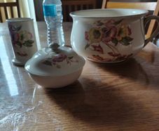 chamber pot and wash bowl set