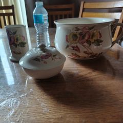 chamber pot and wash bowl set