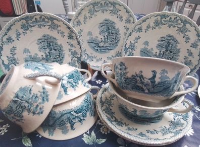 Mason's " Romantic" Soup Coups & Saucers