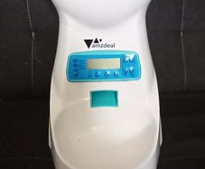 Automatic feeder (dry food) for cat or dog