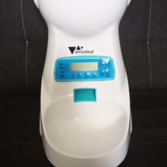 Automatic feeder (dry food) for cat or dog