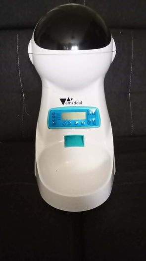 Automatic feeder (dry food) for cat or dog