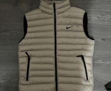 Cream Nike Puffer Vest Gillet - Size M
