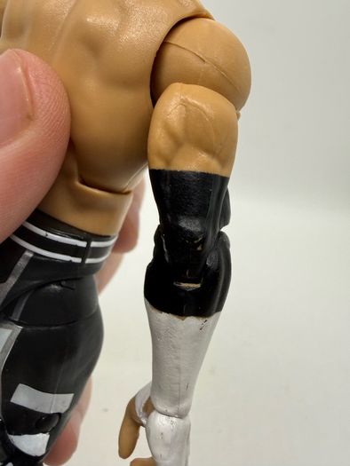 wwe elite series 84 Buddy Murphy action figure