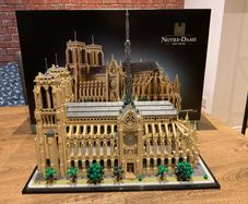 LEGO 21061 Notre Dame