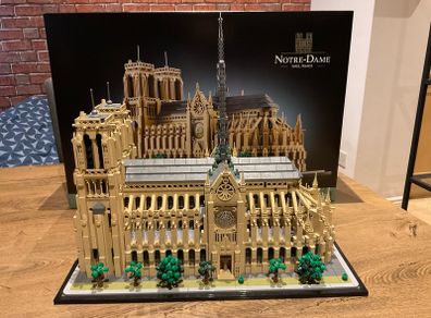 LEGO 21061 Notre Dame