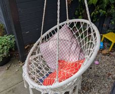 Hanging chair