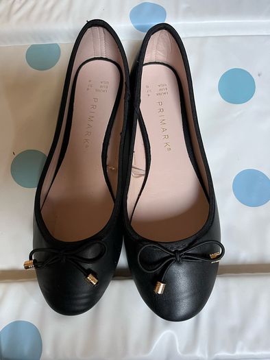girls black pumps - as new (worn once)