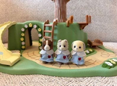 Sylvanian Families Primrose Nursery School Baby Figures Bundle