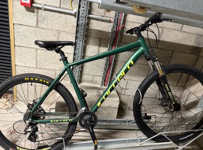 carrera vengeance mountain bike