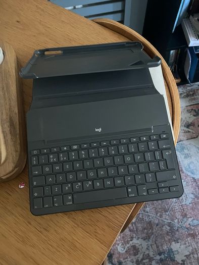 iPad 5th gen 32GB storage