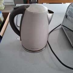 Morphy Richards 4 Slice Toaster and Kettle