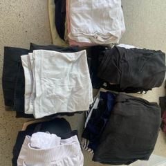 Maternity clothing bundle size S-M
