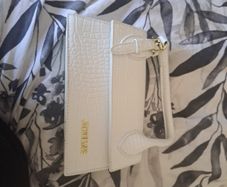 womens bag not real