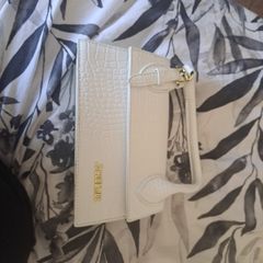 womens bag not real