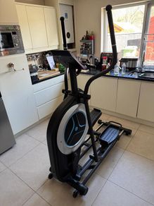 Elliptical trainer XC-190