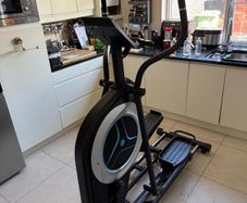 Elliptical trainer XC-190