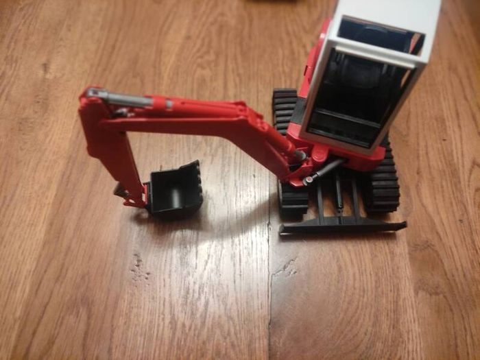 Bruder 1:16 Farm Toys