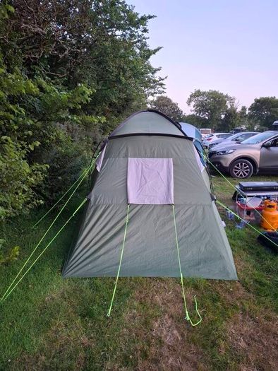 2 bedroom tent.