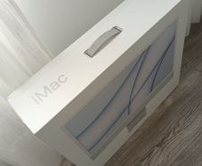 Apple iMac 24-inch with M1 Chip (2021) - 8GB RAM / 256GB SSD - Silver