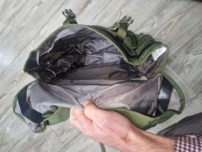 Bicycle panniers