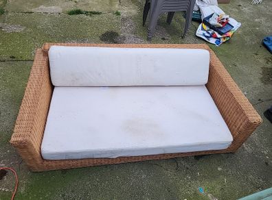 free wicker sofa